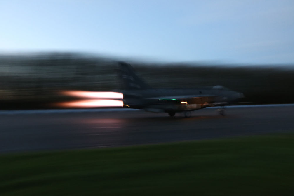 Being this close to this fast taxi run was terrifying.  I dropped the camera to cover my ears!
 #terrifyinglyclose #fastlightningjet #eelightning #coldwarjets #bruntingthorpejets