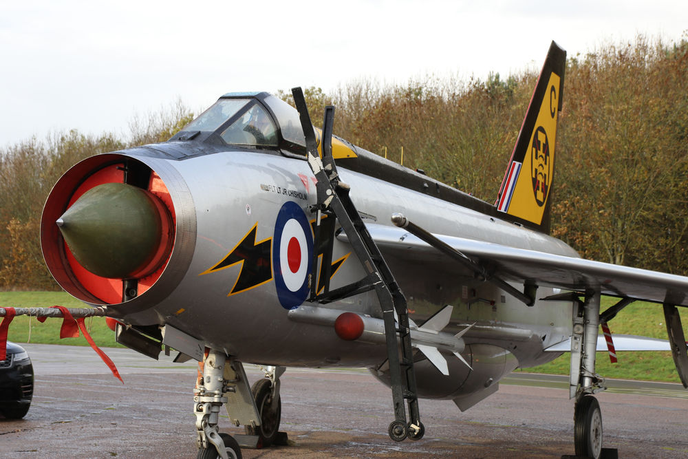 RAF Bruntingthorpe Cold War fast jet evening, Nov 2018
 #englishelectric #lightingclose-up