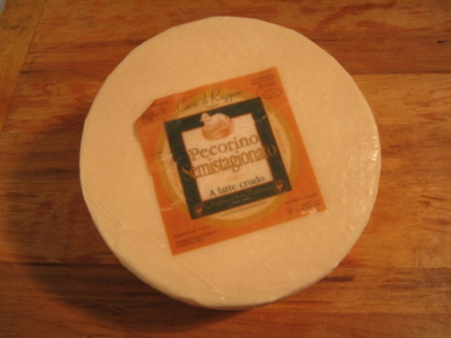 Pecorino delle balze Volterrane cheese.JPG.