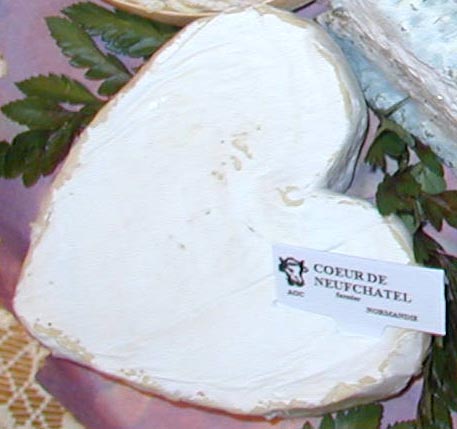 Coeur de Neufchatel cheese.jpg. Coeur de Neufchatel cheese.jpg.
