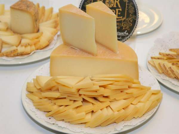Cobreces cheese.jpg.