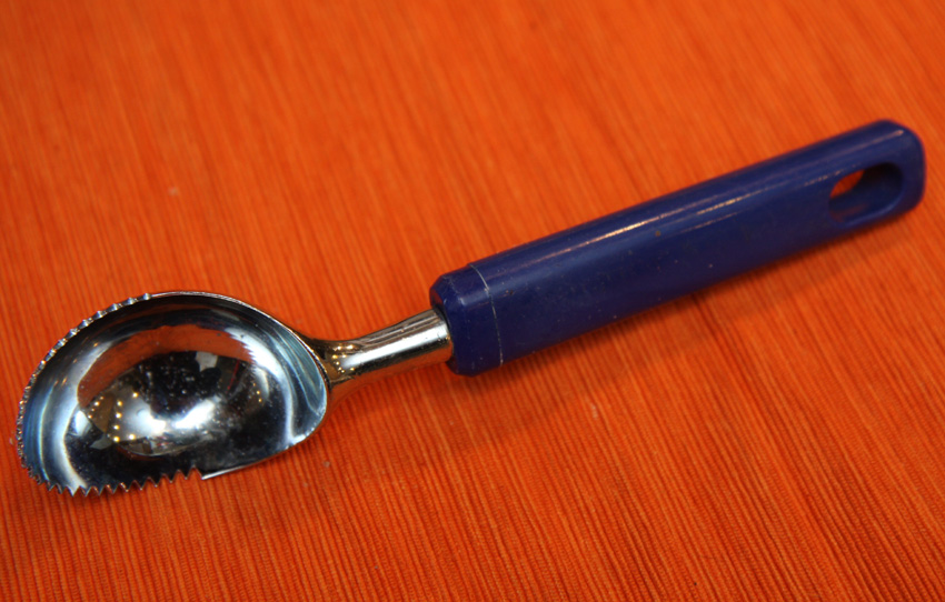 Ice-cream scoop.jpg.