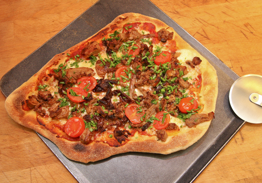 Crispy duck and hoisin pizza