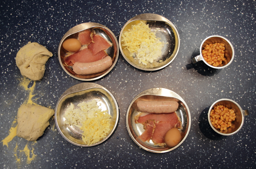 The ingredients for a baked bean and breafast pizza.jpg.