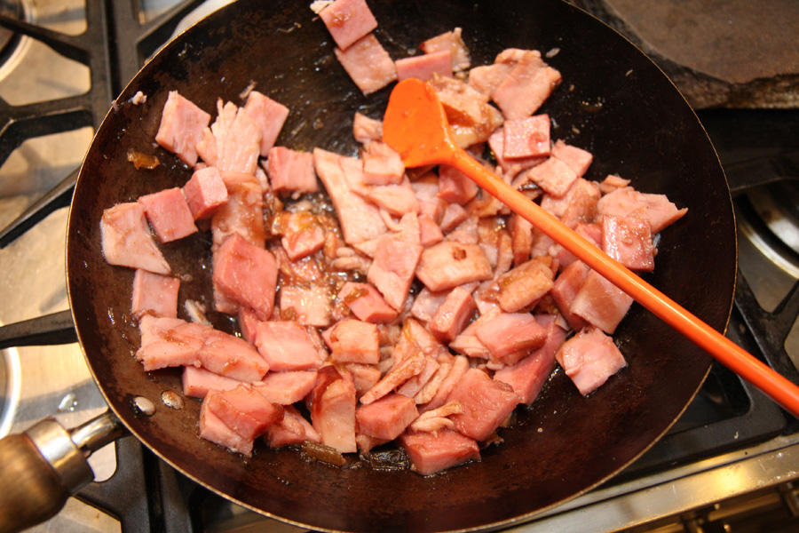 2 kg smoked gammon glazed.jpg.