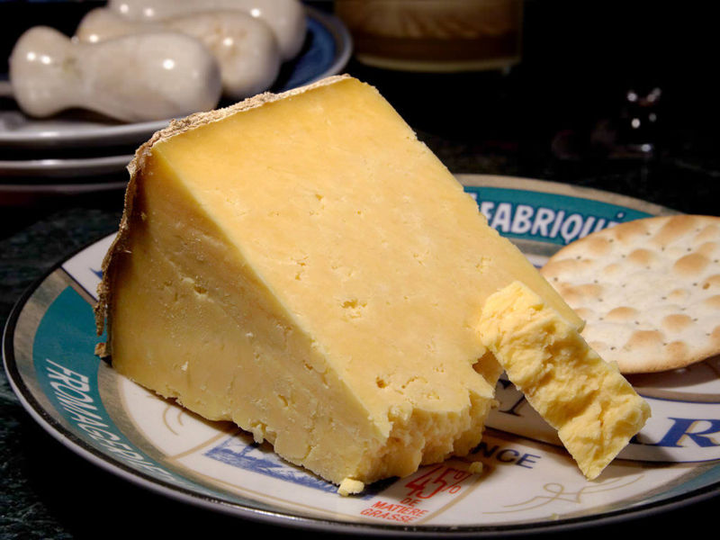 Cheshire cheese.jpg.