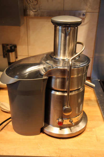 Electric juicer.jpg.