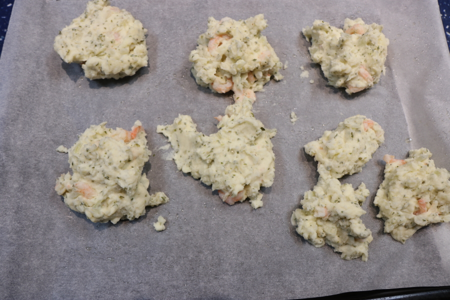 Prawn mash on greaseproof.jpg.