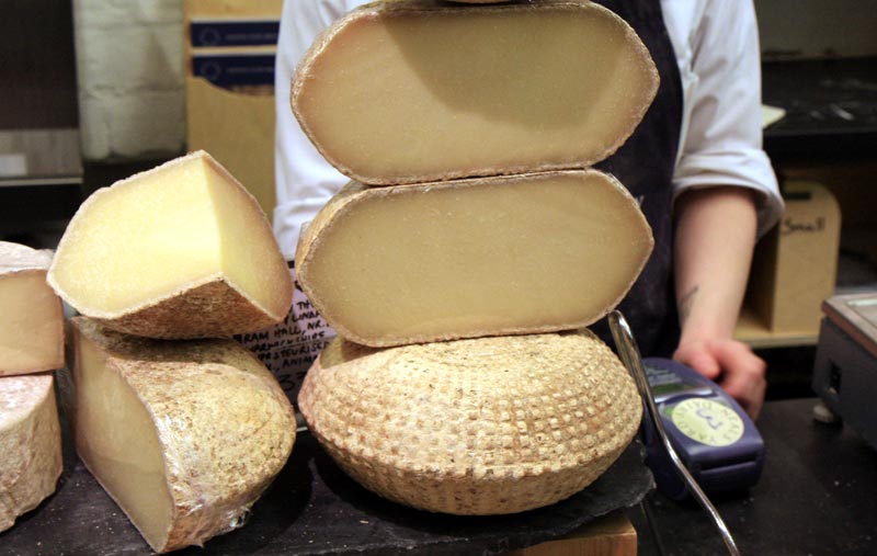 Berkswell cheese.jpg.