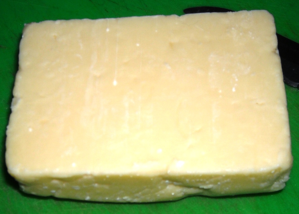 Cornish Crackler cheese.jpg.