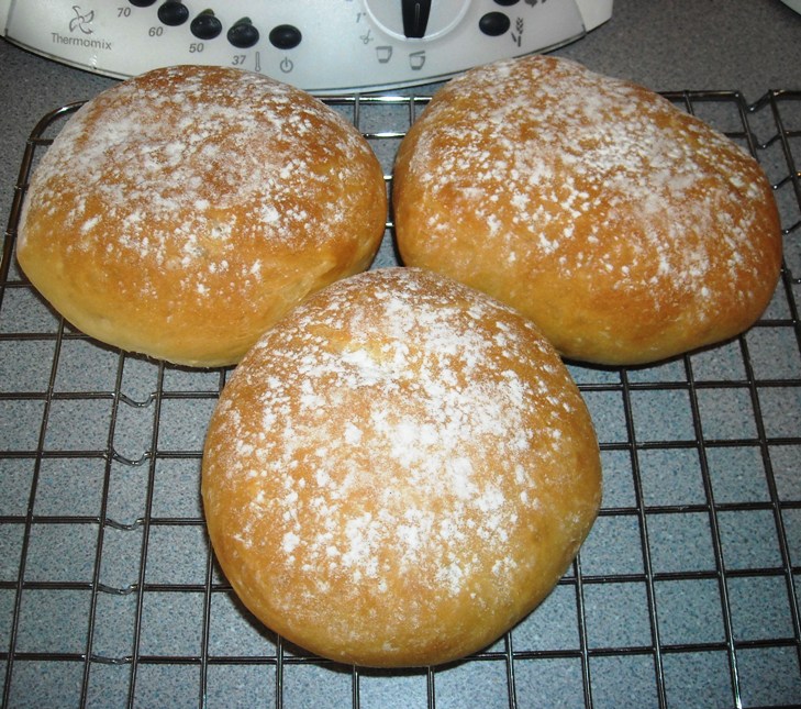 Molletes antequeranos (TM).jpg. Molletes antequeranos (TM).jpg.