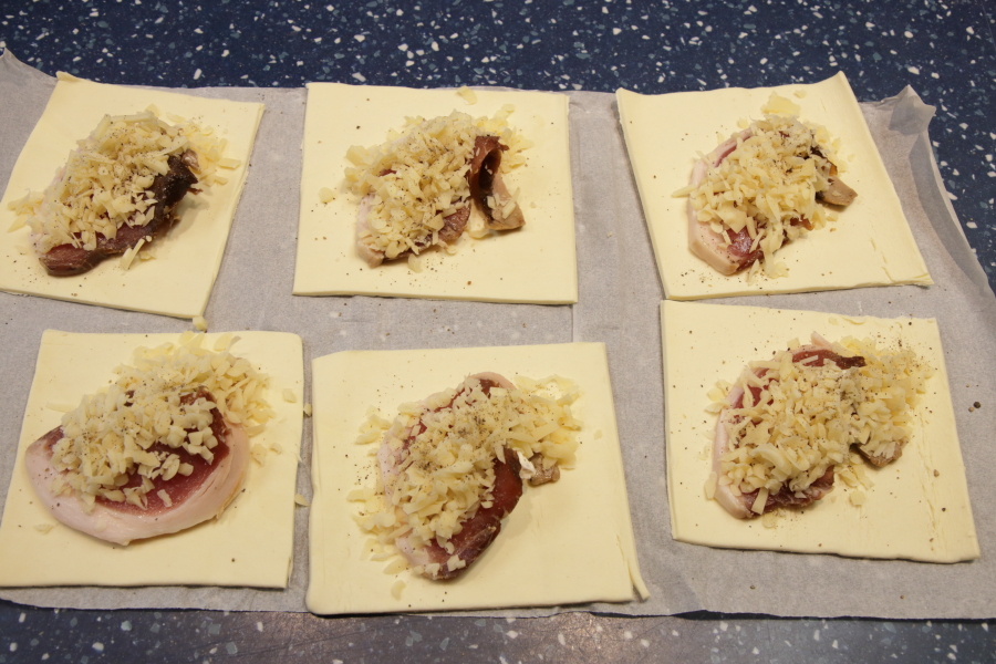 Philly Cheese and bacon puffs 00000027 Gouda.jpg. Philly Cheese and bacon puffs 00000027 Gouda.jpg.