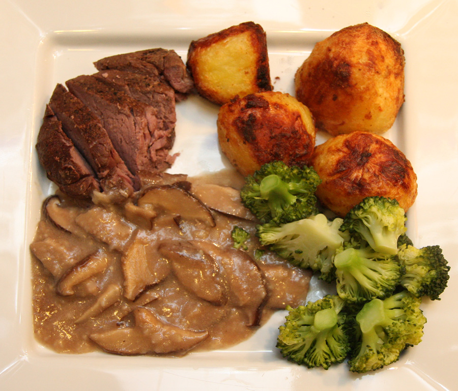 Sous vide medallions of venison recipe.jpg.