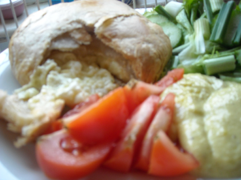 Brin de Paille cheese in pastry.jpg.