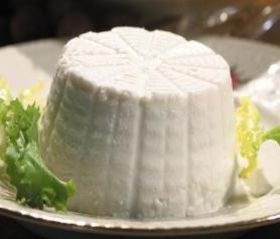 Ricotta Romana cheese.jpg. Ricotta Romana cheese.jpg.