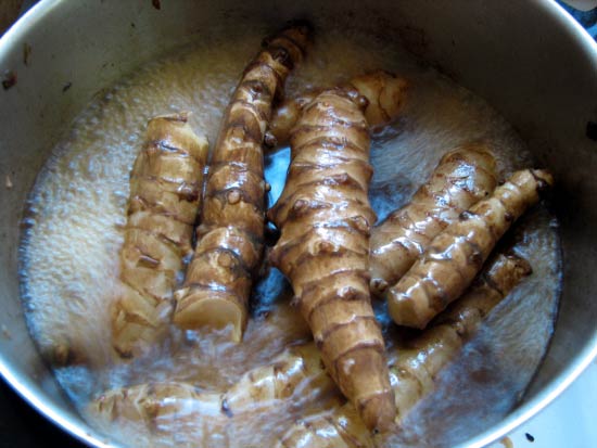Jerusalem artichokes cooking.jpg. Jerusalem artichokes cooking.jpg.