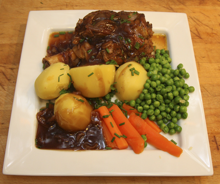 Curried lamb shanks (slow cooker recipe) British recipes