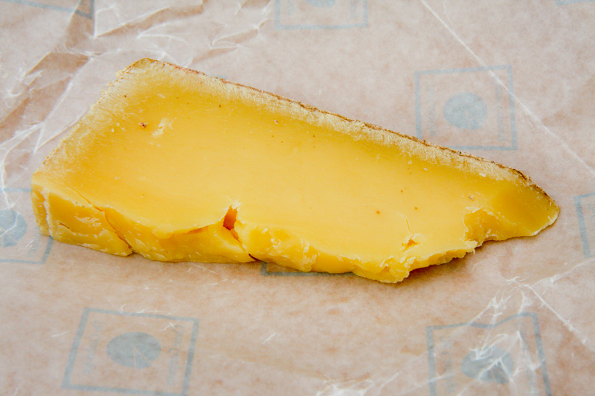 Cambridge Gumburner cheese.jpg.