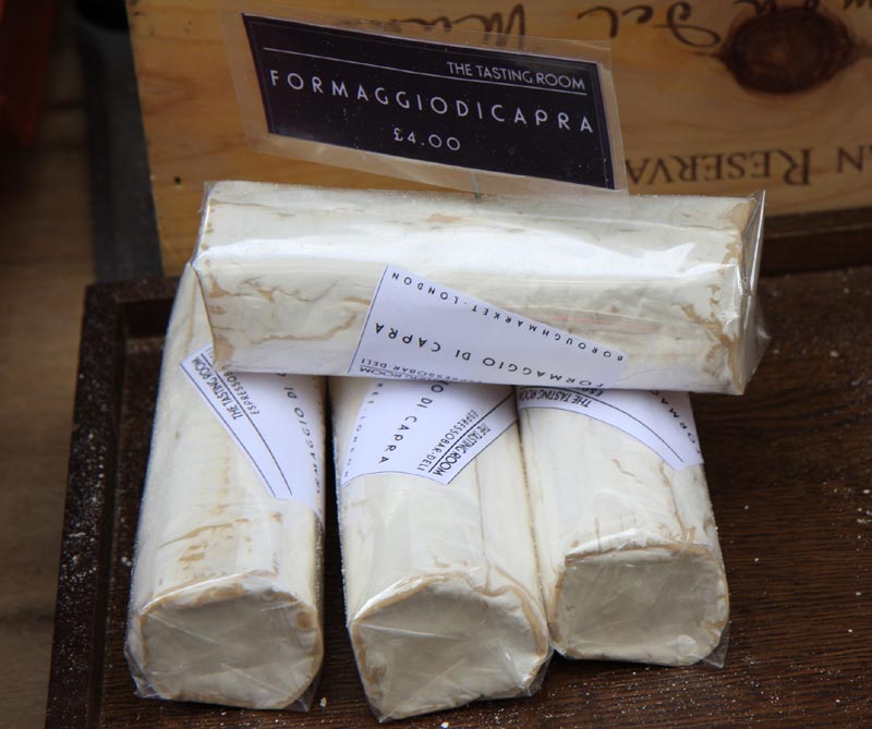 Formaggio di capra cheese.jpg.