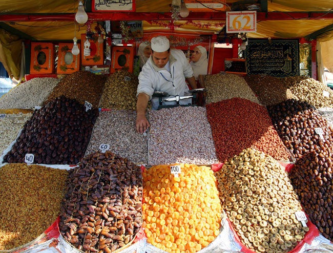 Dried fruit with almonds.jpg. Dried fruit with almonds.jpg.