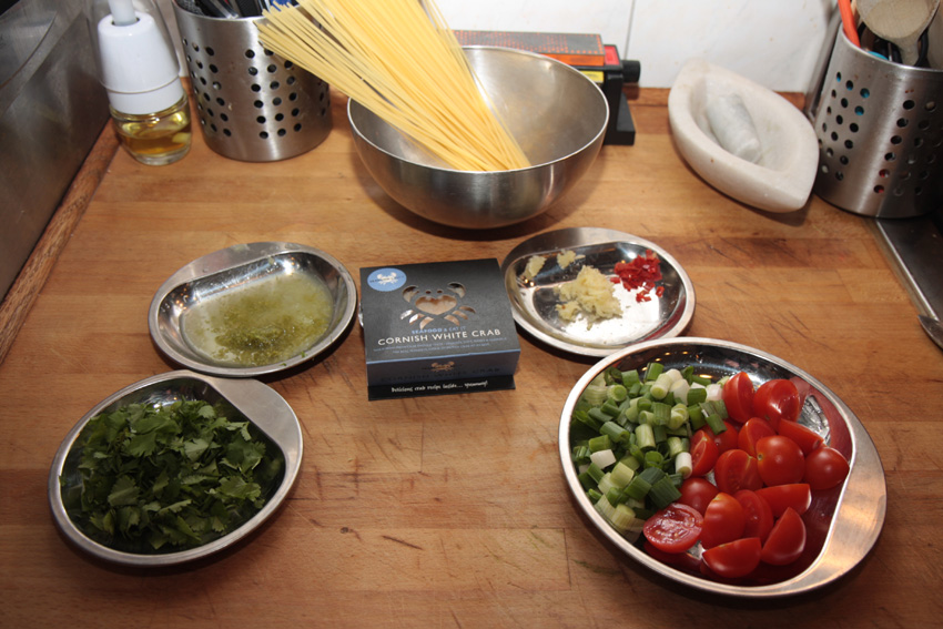Chilli crab spaghetti ingredients.jpg.