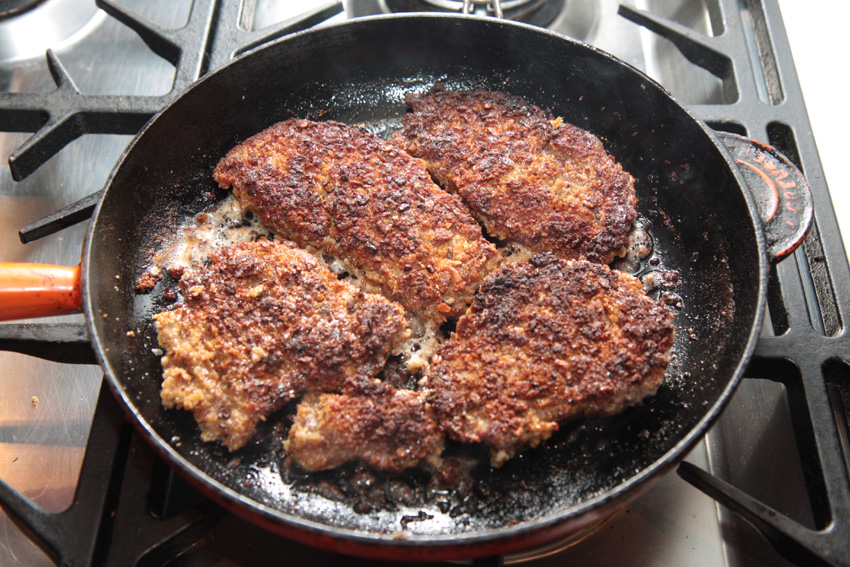 Mutton slices frying.jpg.
