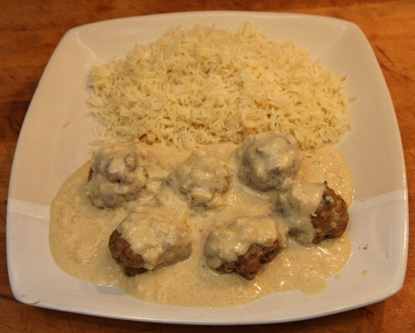 Kebabcheh Meatballs with rice in yogurt sauce) Beef recipe