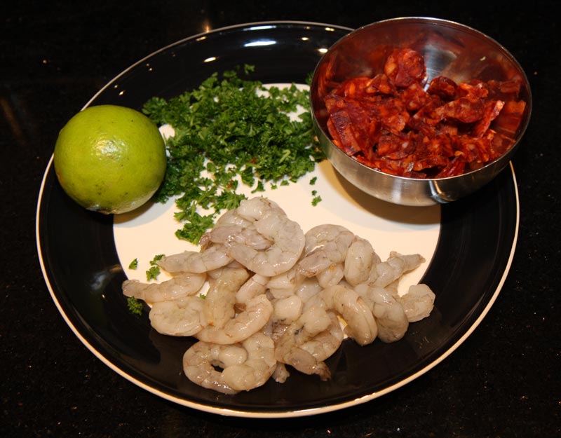 Gambas y chorizo ingredients.jpg.