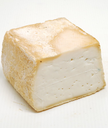 Stracchino di Bufala cheese.jpg.