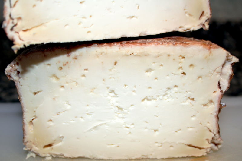 Queso de La Chivita cheese.jpg.