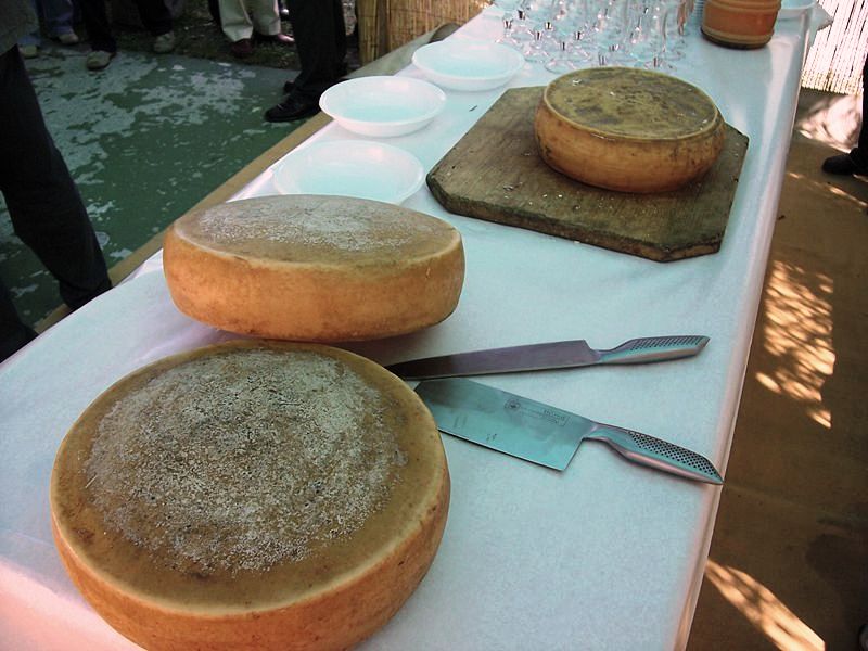 Tombea cheese.jpg.