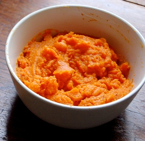 Omi houriya (Mashed carrot salad)