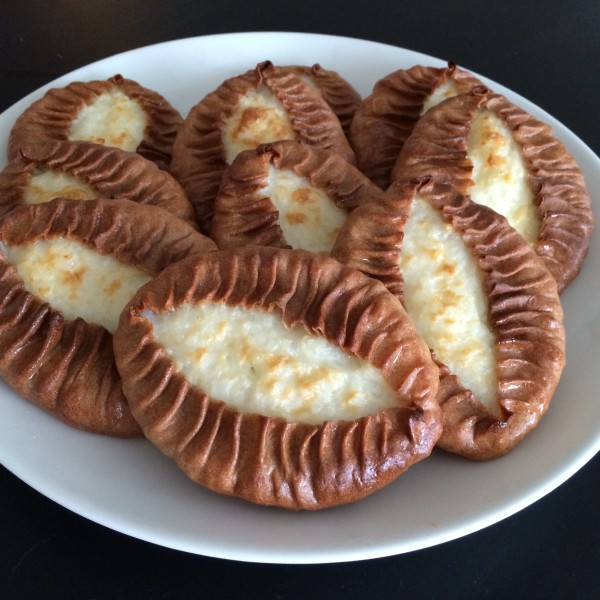 Karjalanpiirakka (Karelian vegetable pie).jpg. Karjalanpiirakka (Karelian vegetable pie).jpg.