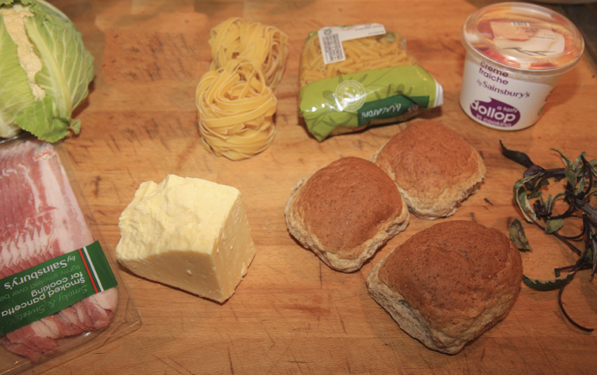 Cauliflower and macaroni cheese ingredients.jpg. Cauliflower and macaroni cheese ingredients.jpg.