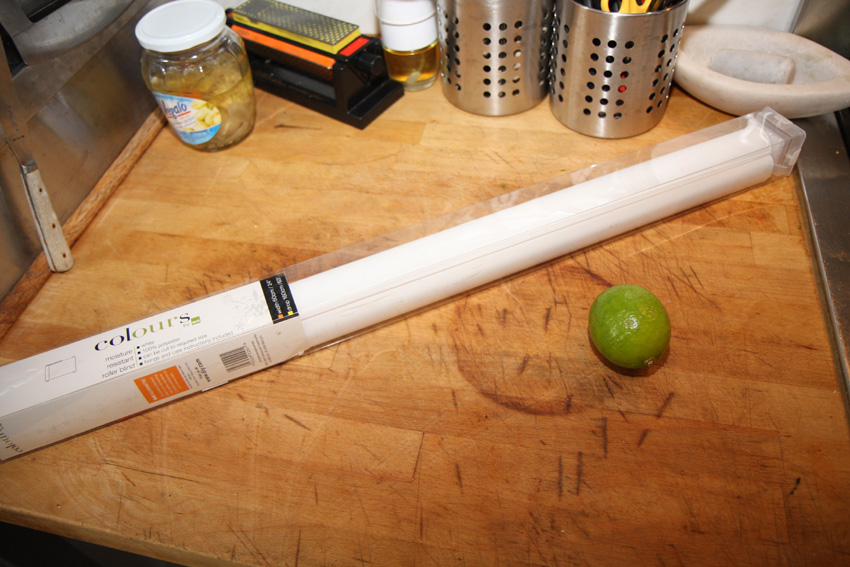 Roller blind for photo background.jpg.