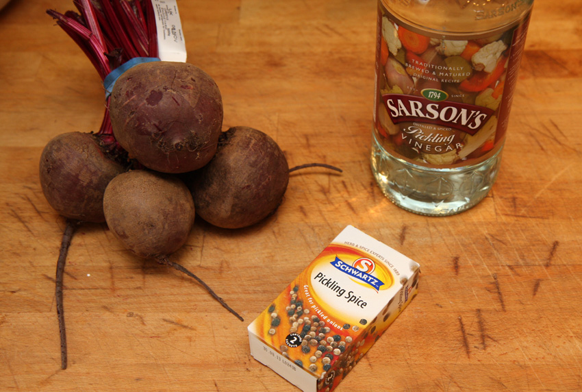 Pickled beetroot recipe - small scale ingredients.jpg.