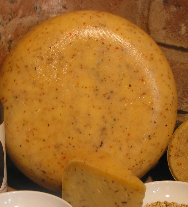 Loosehanger cheese.jpg. Loosehanger cheese.jpg.