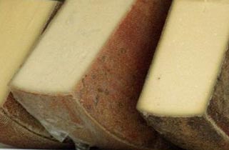 Austrian Gruyère cheese.jpg.