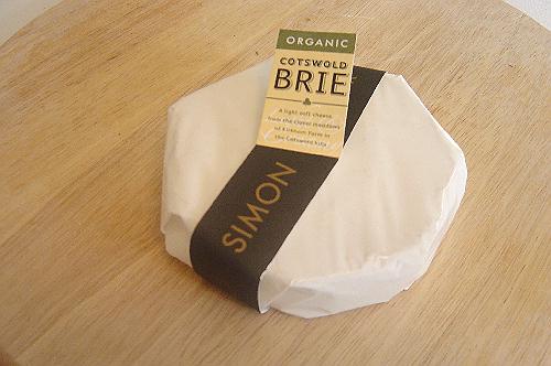 Cotswold Brie cheese.jpg.
