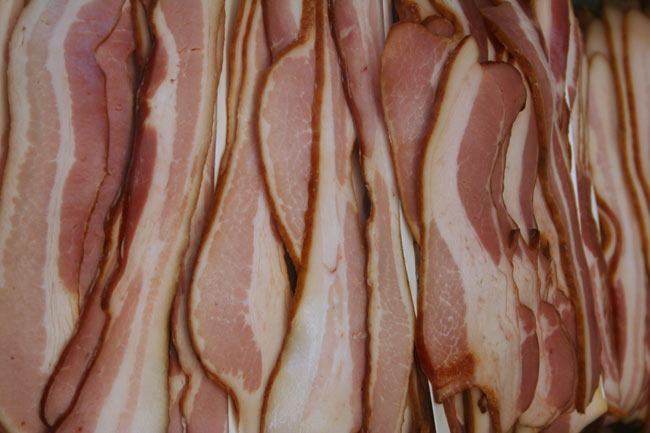 Raw streaky bacon.jpg. Raw streaky bacon.jpg.