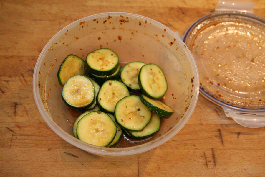 Courgettes marinading.jpg.