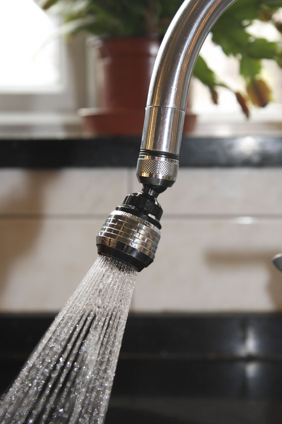 Lakeland mixer tap diffuser.jpg.
