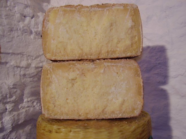 Pecorino di Capracotta cheese.jpg.
