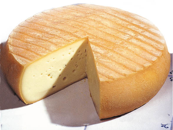 Trappiste de Belval cheese.jpg.