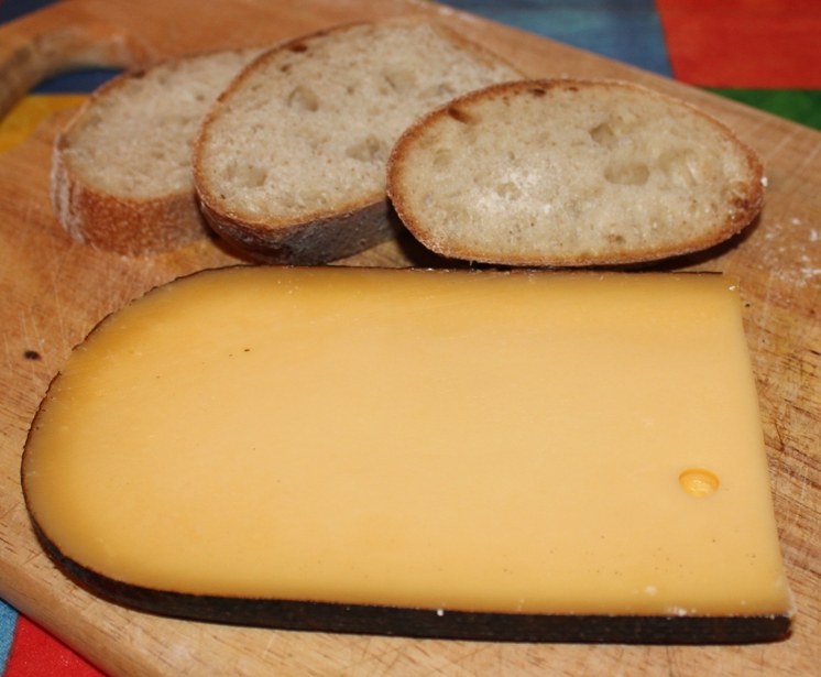 Oud Brugge cheese.jpg. Oud Brugge cheese.jpg.