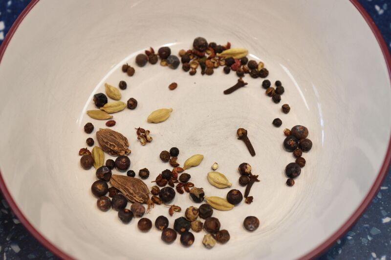 File:Pickling spices.jpg