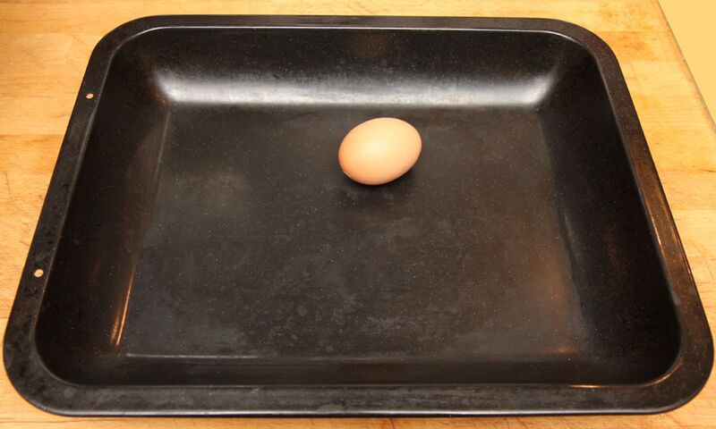 File:Enamel Baking Tray-Large.jpg