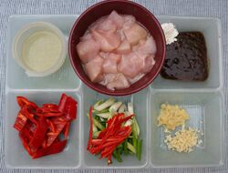 Chicken in black bean sauce, the ingredients