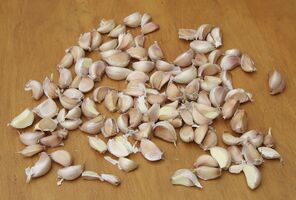 Lahmeh, batata bi khal ahmar (Meat, potatoes and red wine vinegar)