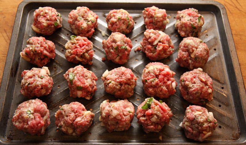 File:Italian meatballs, twenty.jpg